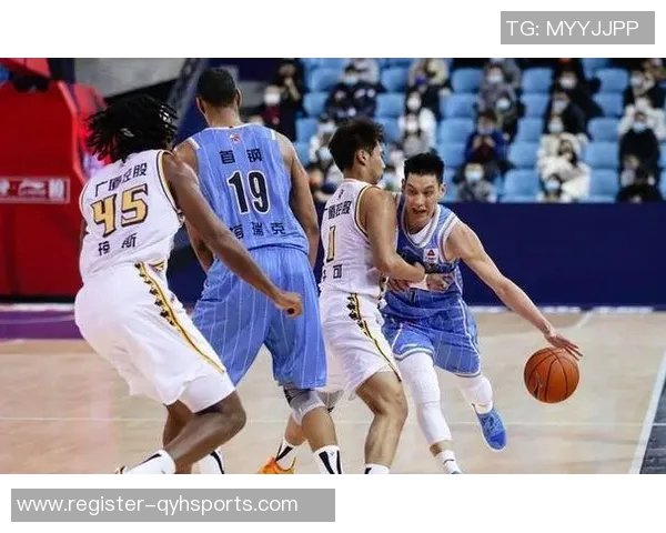 深圳篮球队节奏之争引发热议球迷观点各异引发关注